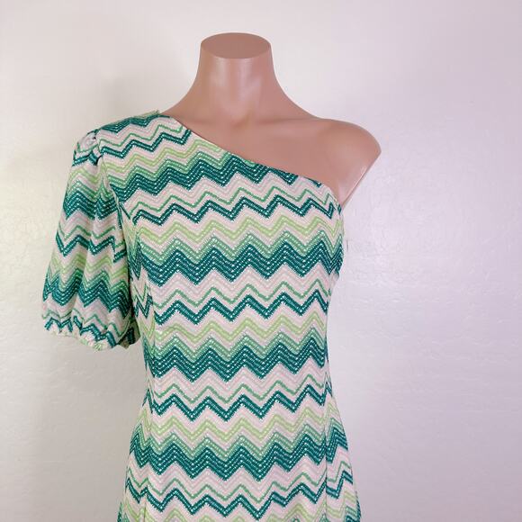 Collective Concepts Chevron One Shoulder Puff Sleeve Dress White Green M NWT - Picture 3 of 12